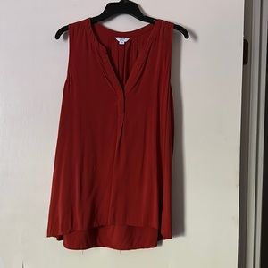 Crown & Ivy sleeveless blouse size large